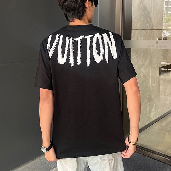 送料無料 ルイヴィトン ロゴの手描きグラフィティ刺繍入り Tシャツ 偽物 vub14136
